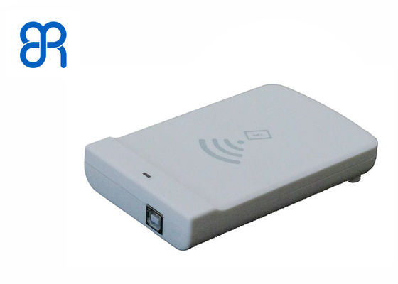 R500 lasca o leitor Desktop With do leitor da frequência ultraelevada RFID/RFID a antena de 3dBi que leu a distância 1M